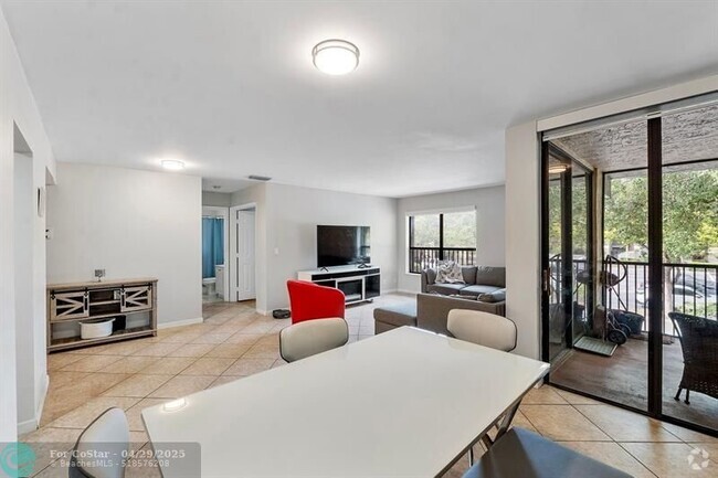 Building Photo - 2534 NW 49th Terrace Unit 714 Rental