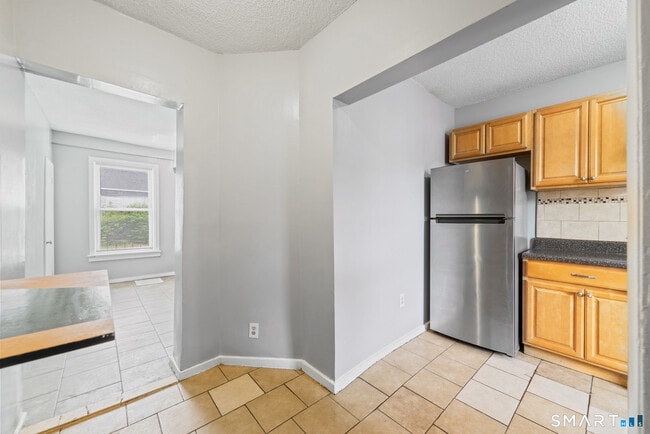 Photo - 705 Dixwell Ave Unit 1R