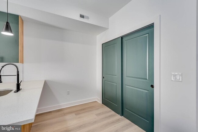 Photo - 1223 W Lehigh Ave