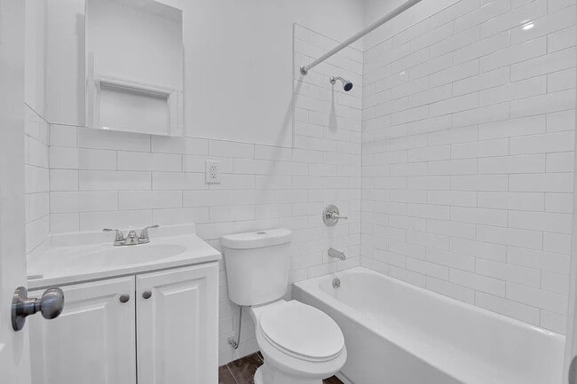 Photo - 1048 Jefferson Ave Unidad 1O