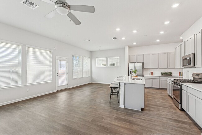 Photo - 3000 Chisholm Trail Rd