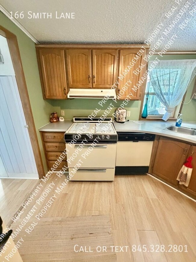 Photo - 166 Smith Ln