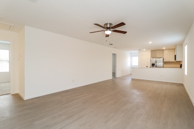 Photo - 1247 Maple St