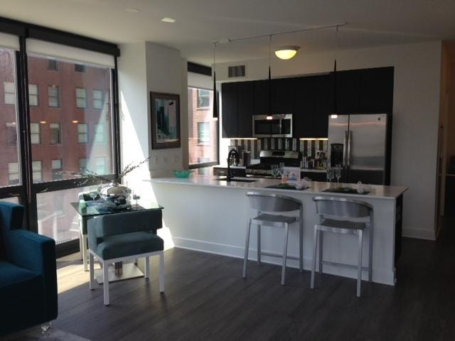 Photo - 163 N Wabash Ave