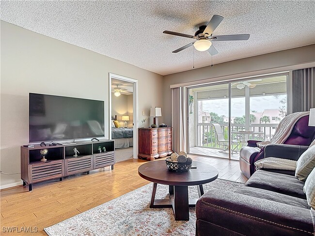 Photo - 150 Turtle Lake Ct Unidad 309