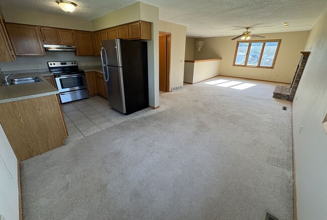 Building Photo - 806-806 Heartland Hills Dr Unit 806 Heartland Hills