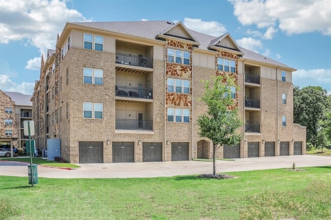Photo - 1735 Wittington Pl Unit 2402