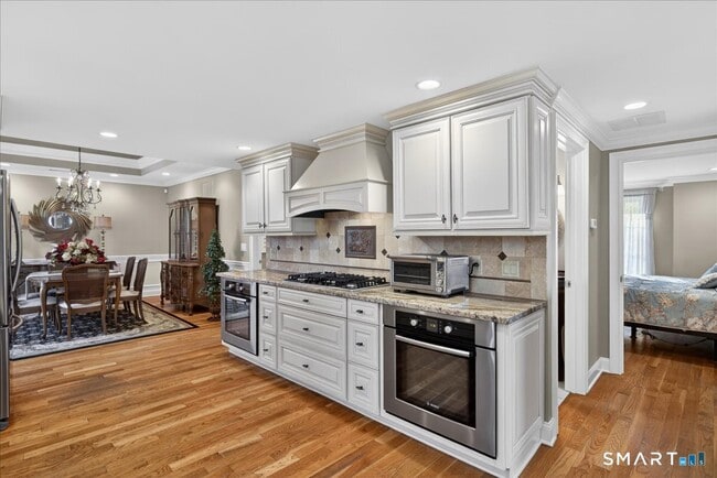 Photo - 236 Clintonville Ln
