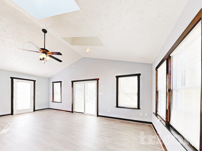 Photo - 2672 Thistle Brook Dr