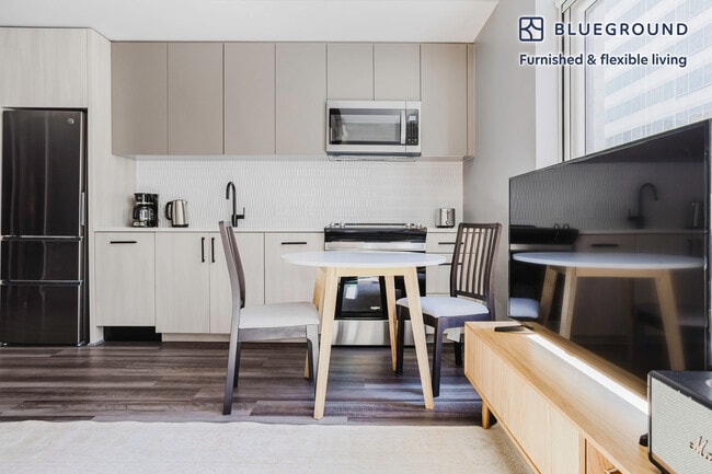 Photo - 1313 L St NW Unit FL3-ID940