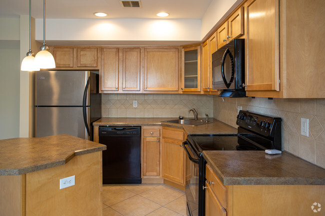 Kitchen - Warrington Crossings Rental