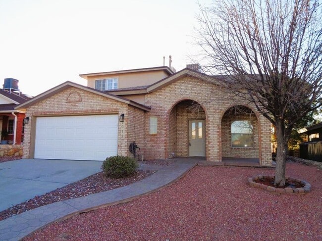 Building Photo - Marvelous Two Story Westside Home With Ref...