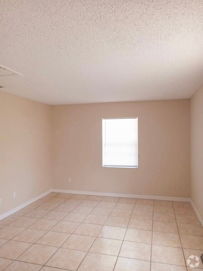 Building Photo - 2900 SE 50th Ct Rental