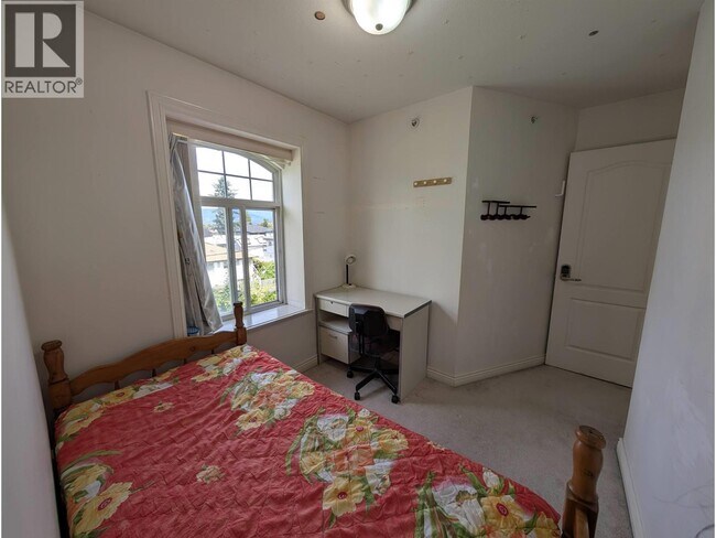 4XXX Reid St
