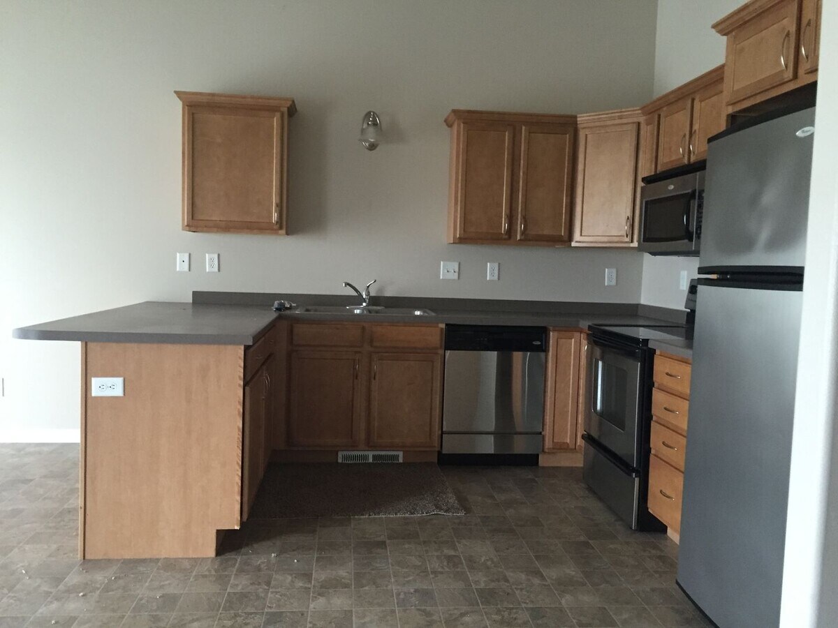 Westport Beach Townhomes 2 and 3 Bedrooms - Westport Beach Townhomes 2 and 3 Bedrooms