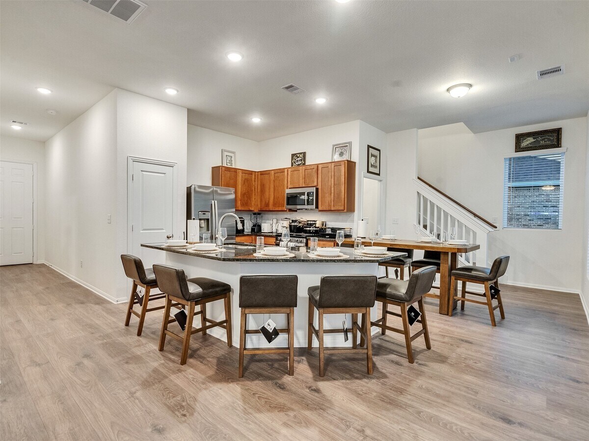 Photo - 419 Magnolia Ln