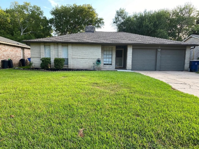 Photo - 16718 Forest Bend Ave Casa