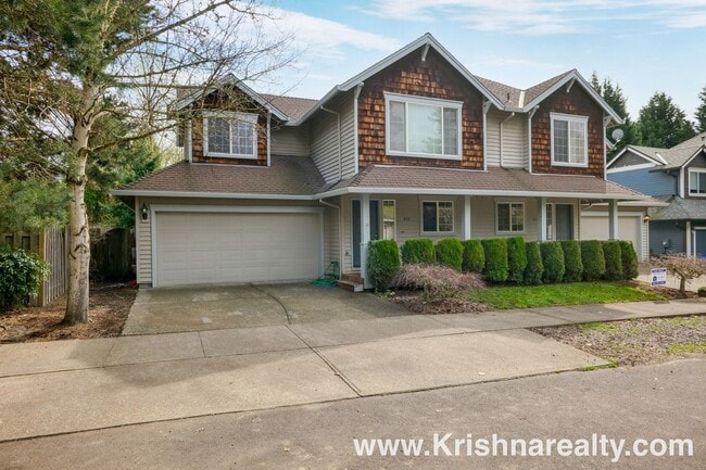 Gorgeous 3 BD* 2.5 BA* Updated Duplex Located in Historic Orenco in the Elk Meadows Community! *S... - Gorgeous 3 BD* 2.5 BA* Updated Duplex Located in Historic Orenco in the Elk Meadows Community! *S...