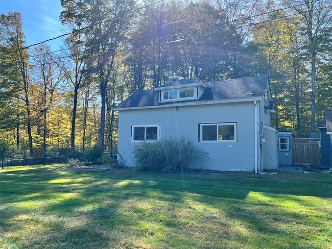 Photo - 294 Croton Falls Rd