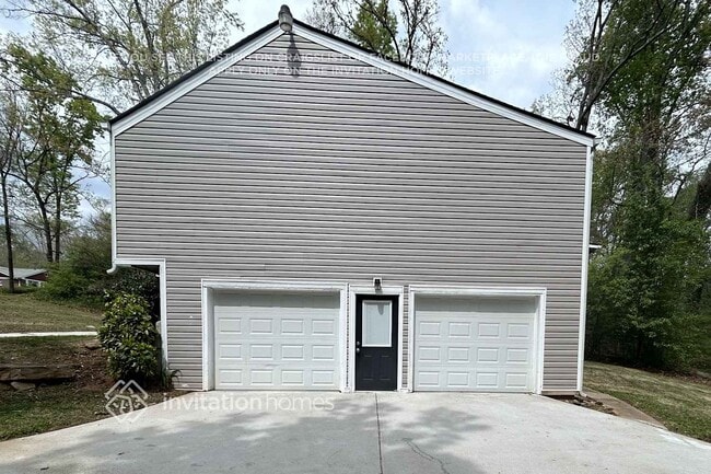 Photo - 3166 Robindale Rd