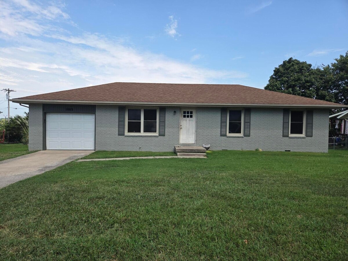 Photo - 1003 E Parkview St