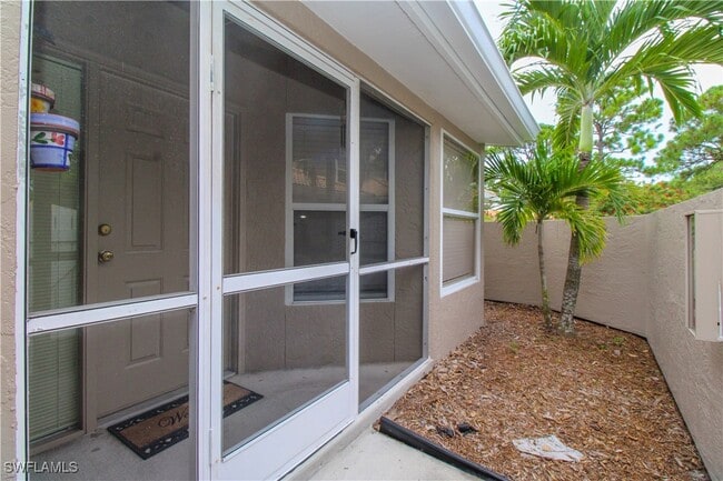 Building Photo - 306 Emerald Bay Cir Unit J-8