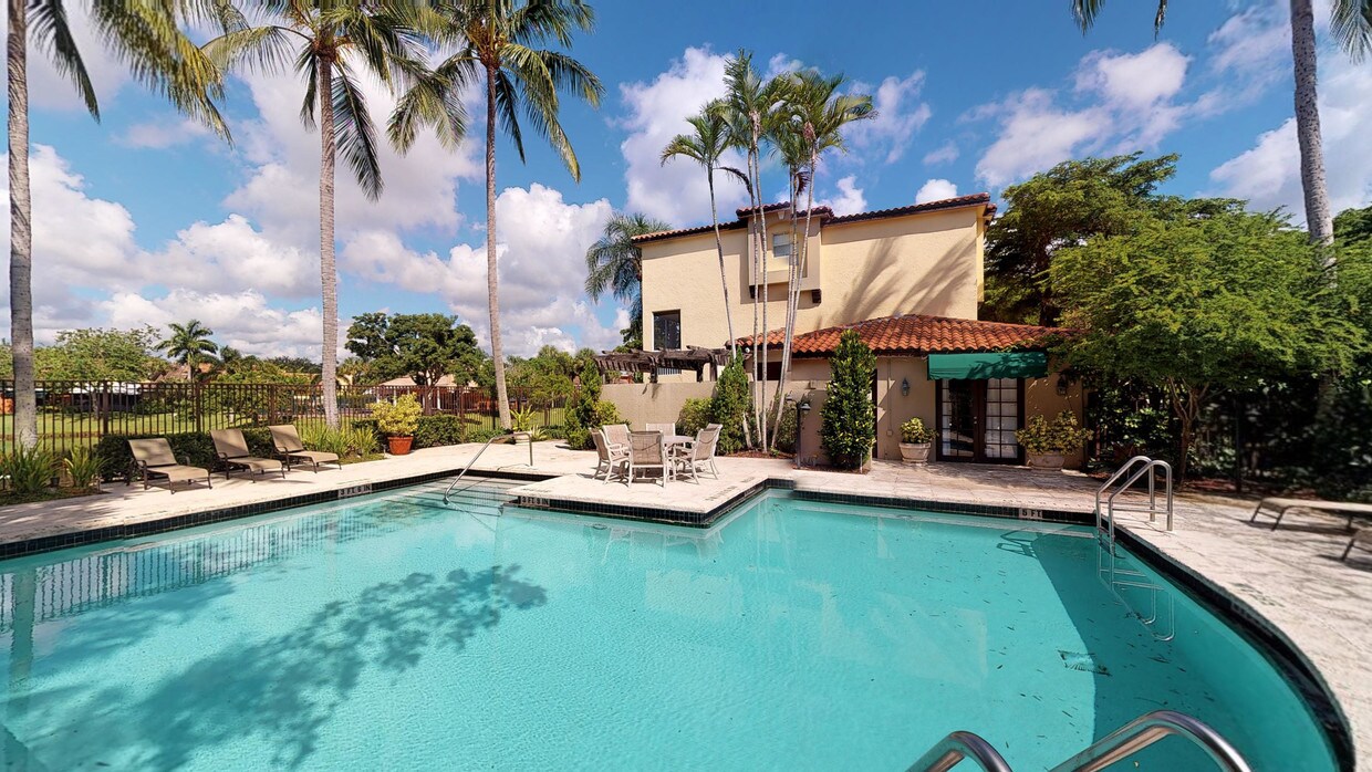 Photo - San Marino at Town Place Apartments
