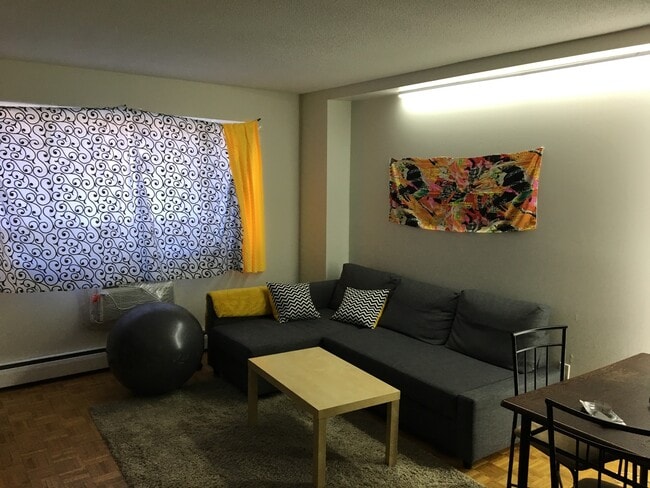 Building Photo - 285 Harvard St Rental