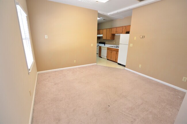 Photo - Montevallo Flats Unidad 6