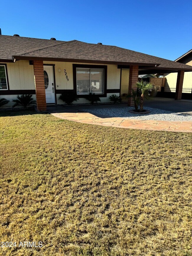 Photo - 7209 W Luke Ave