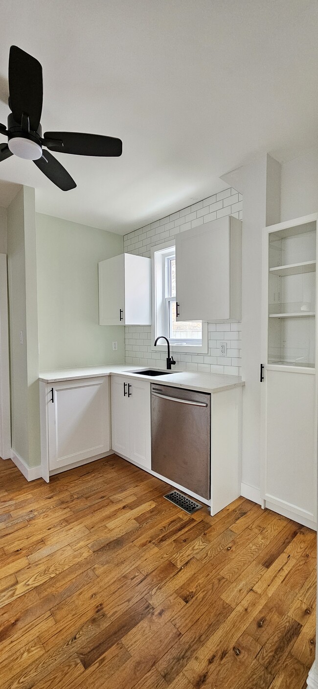 Photo - 589 Aylmer St N Unit Main Level