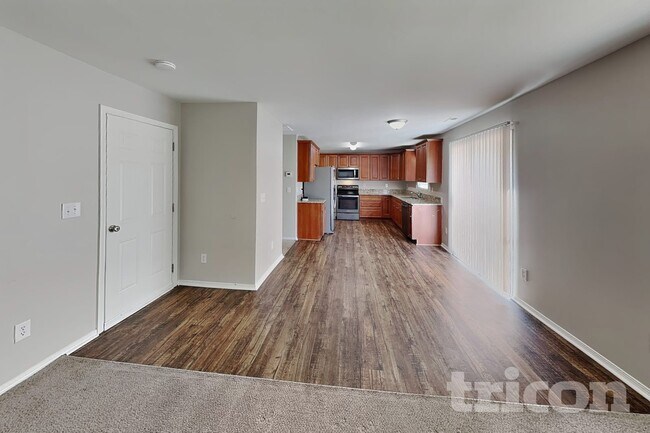 Photo - 4003 Larkhaven Village Dr