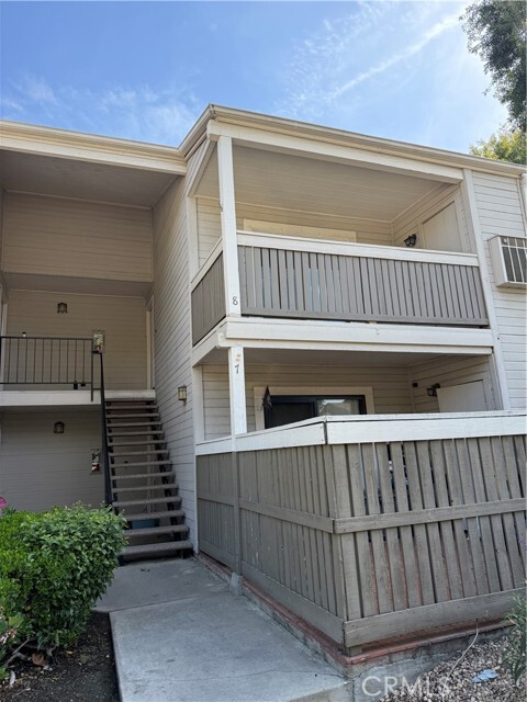 Photo - 1309 W Mission Blvd Unidad U-8 Rental