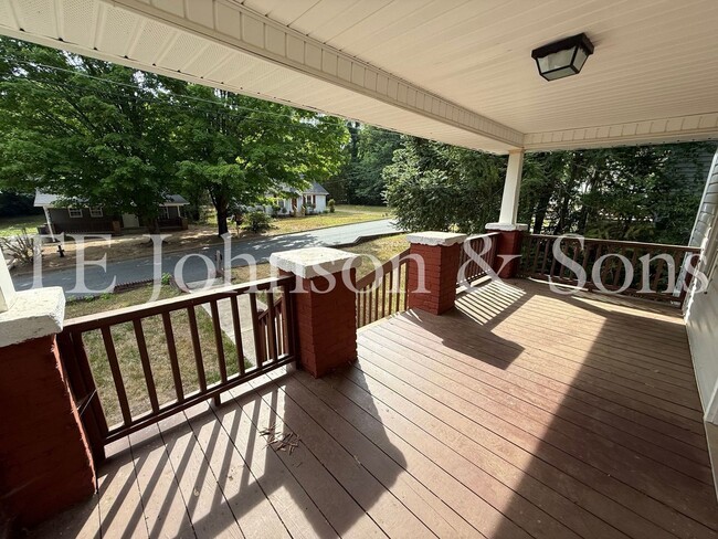 Photo - Charming 2 Bedroom Home with Rocking Chair Front Porch Near Downtown Winston-Salem