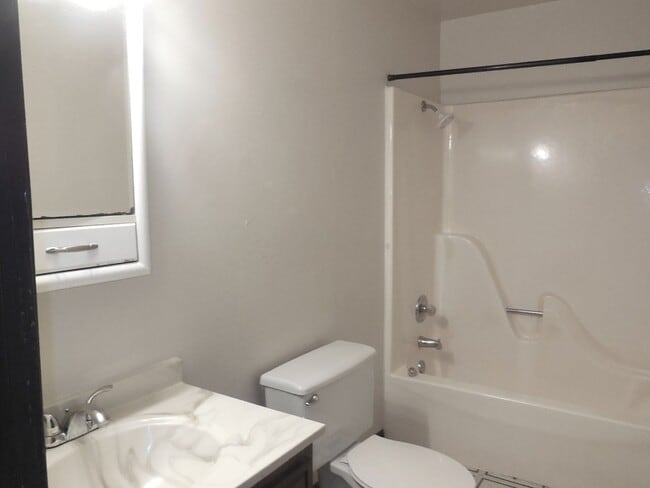 Photo - 46 Bellevue Dr Unit 46 Bellevue #4