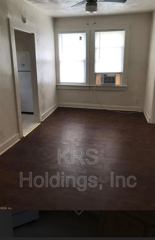 Photo - 862 Rugby St Unit # 1