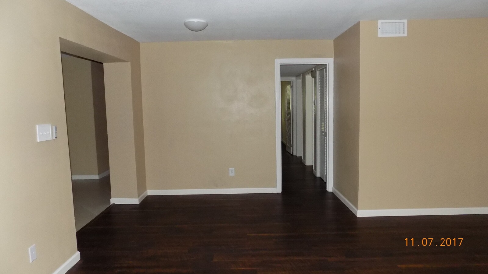 Photo - 1204 Tulip Ln