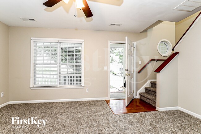 Photo - 5952 Bluestem Cir
