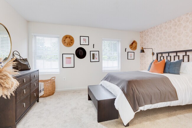 Residences at Tewksbury Commons