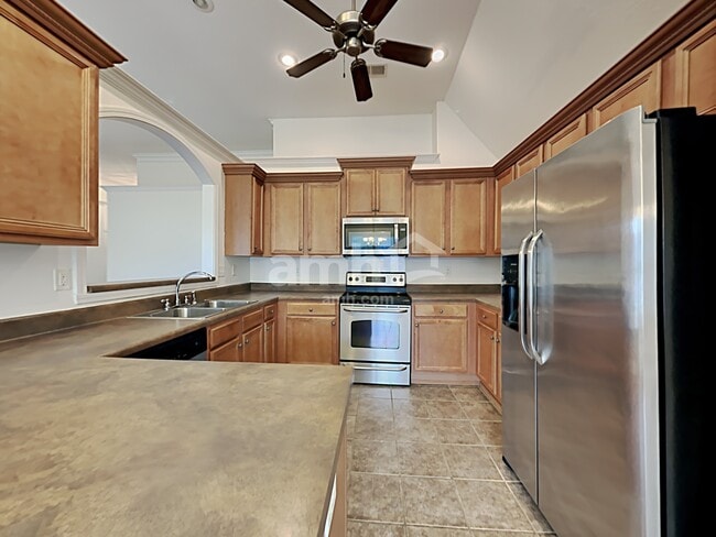 Photo - 410 Vaiden Ridge Dr N