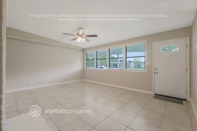 Photo - 8527 Bengalin Ave