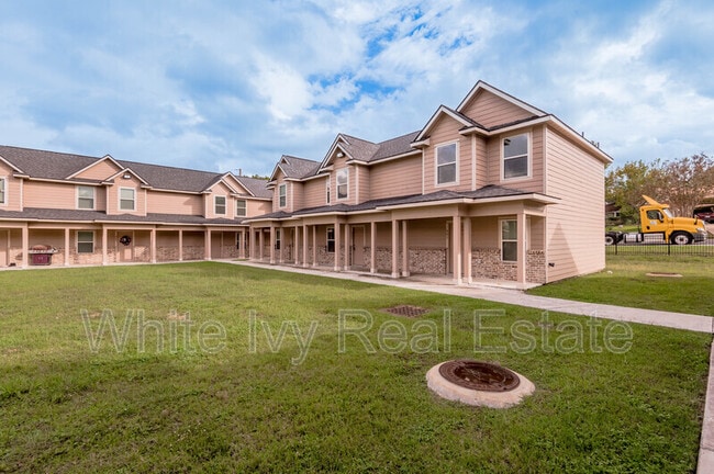 Photo - Avenue Townhomes