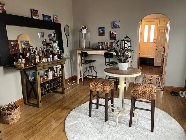 Living room/dining room - 1412 Light St Apartments Unit 3