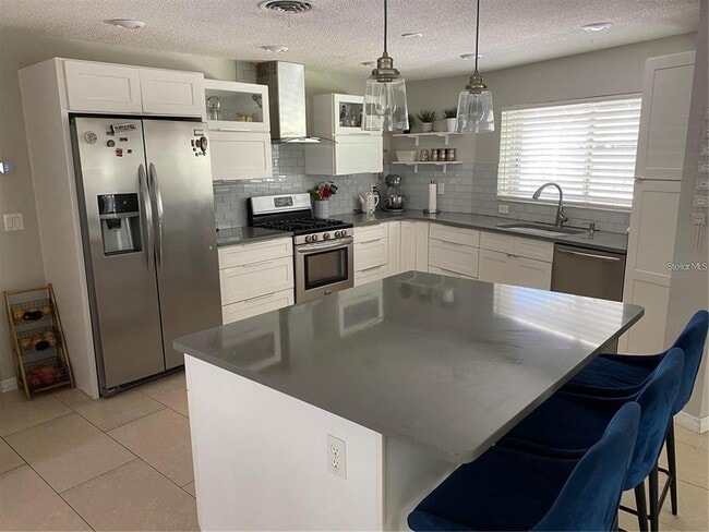 Photo - 2219 St Charles Dr