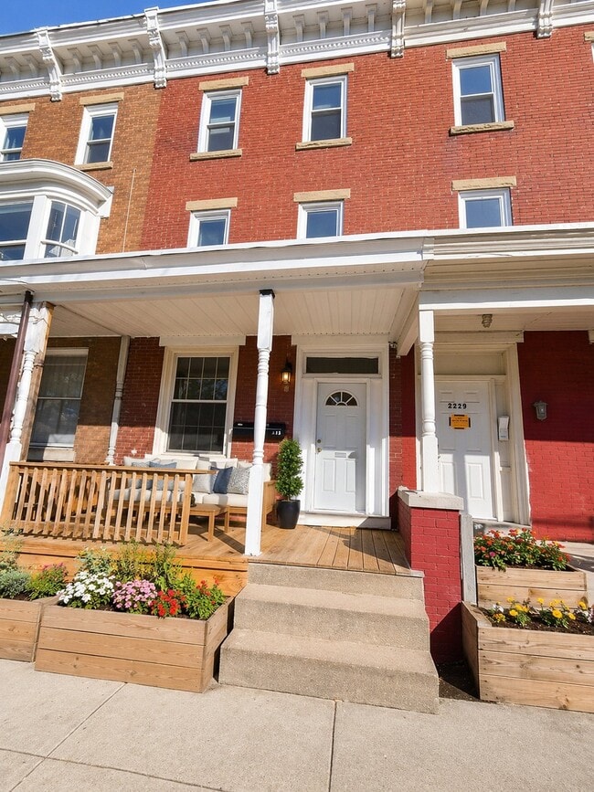 Photo - 1716 N 6th St