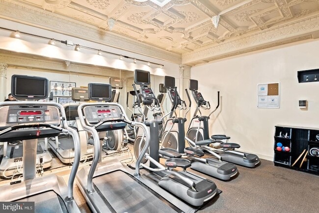 Photo - 1701 16th St NW Unit 204