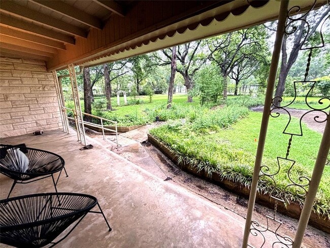 Photo - 737 Oakdale Dr