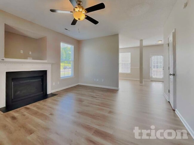 Photo - 6103 Glen Way Dr