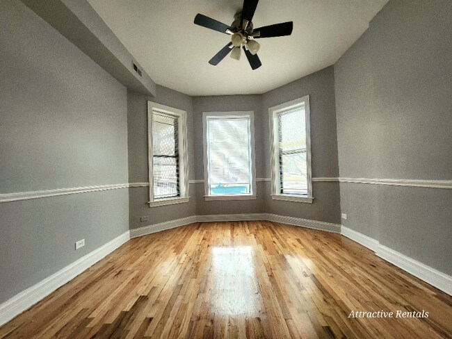 Photo - 7314 S Kenwood Ave Unidad 1