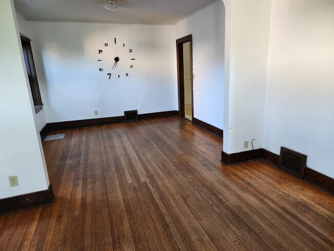 Photo - 1306 Villa Ave Unit 1306 Down